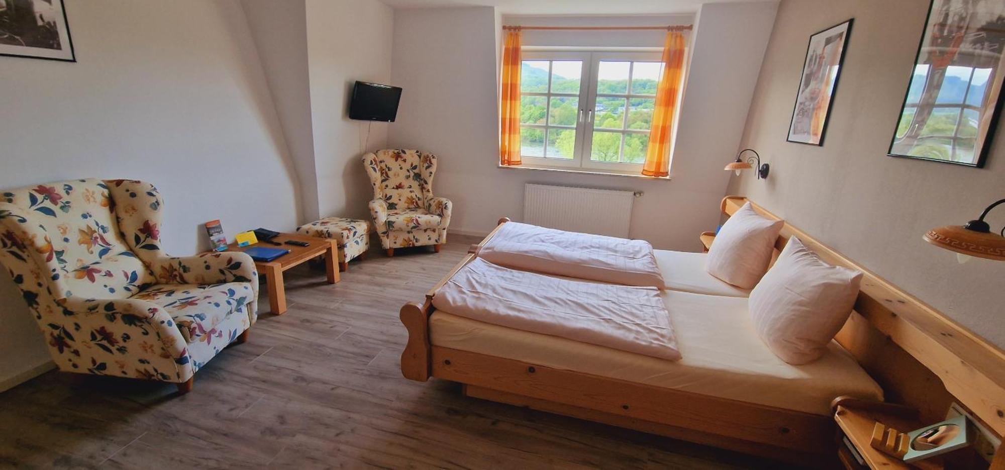 Hotel-Weinhaus Stettler Lieser Eksteriør bilde